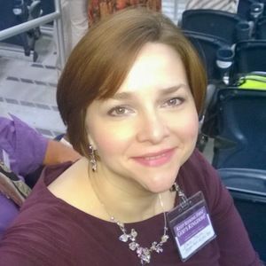 Meet your Posher, Elaine